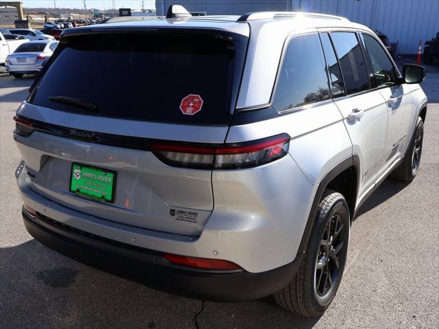 2026 Jeep Grand Cherokee Altitude 4x4
