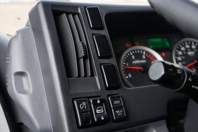 2018 Isuzu NRR Unknown