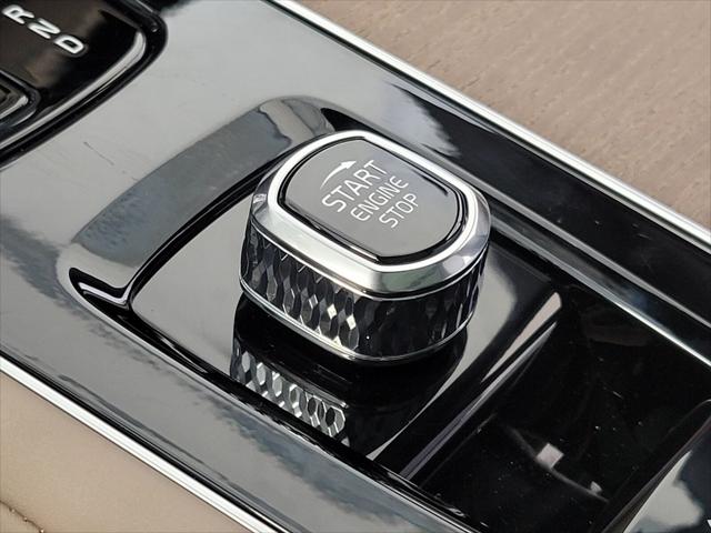 2026 Volvo XC90 Plus, B6 AWD Gas (mild hybrid), Gasoline, Bright, 7 Seats