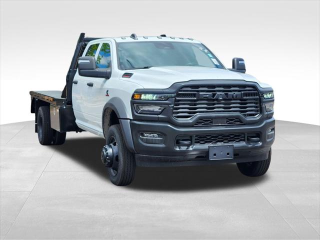 2026 RAM Ram 5500 Chassis Cab RAM 5500 TRADESMAN CHASSIS CREW CAB 4X4 84 CA