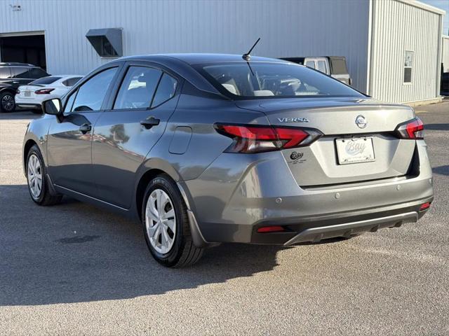 2021 Nissan Versa S Xtronic CVT