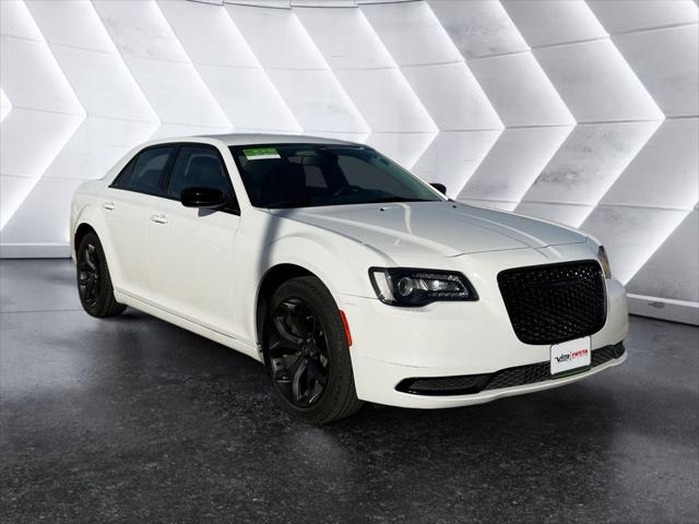2021 Chrysler 300 Touring