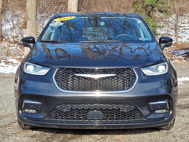 2023 Chrysler Pacifica Hybrid Touring L 2023 Chrysler Pacifica Hybrid Touring L