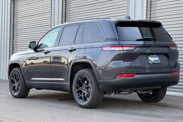 2026 Jeep Grand Cherokee Grand Cherokee Laredo Altitude 4x4