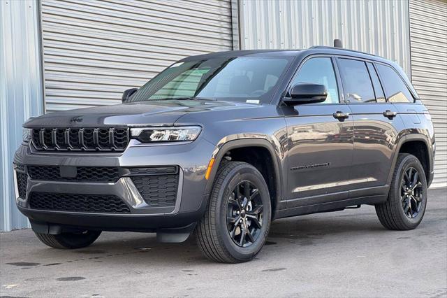 2026 Jeep Grand Cherokee Grand Cherokee Laredo Altitude 4x4