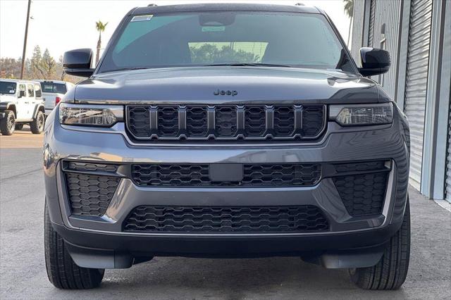 2026 Jeep Grand Cherokee Grand Cherokee Laredo Altitude 4x4