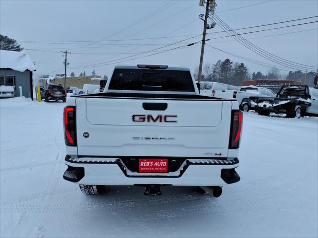 2025 GMC Sierra 2500HD Crew Cab, Standard Bed, AT4, 4WD