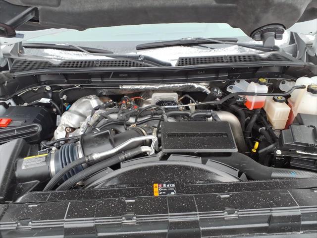2025 GMC Sierra 2500HD Crew Cab, Standard Bed, AT4, 4WD