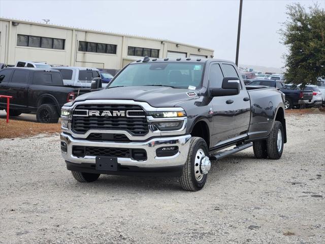 2026 RAM Ram 3500 RAM 3500 TRADESMAN CREW CAB 4X4 8 BOX