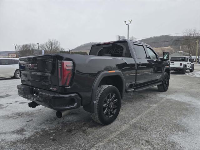 2025 GMC Sierra 2500HD 4WD Crew Cab Standard Bed AT4
