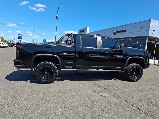 2023 Chevrolet Silverado 2500HD 4WD Crew Cab Standard Bed Custom