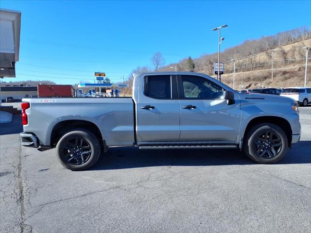 2024 Chevrolet Silverado 1500 4WD Double Cab Standard Bed Custom