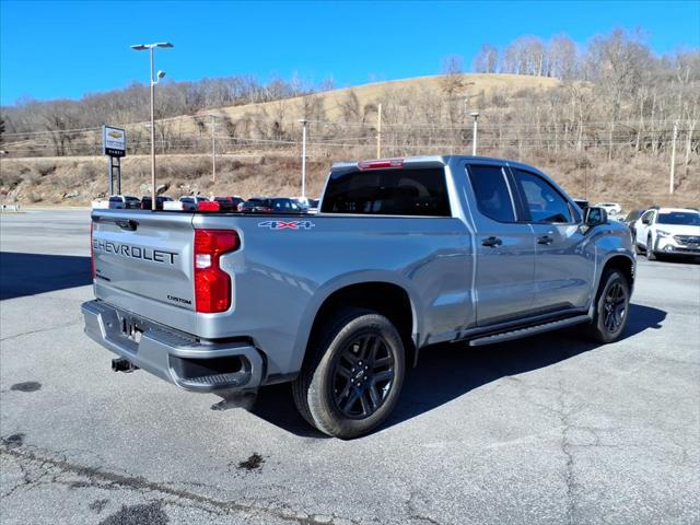 2024 Chevrolet Silverado 1500 4WD Double Cab Standard Bed Custom
