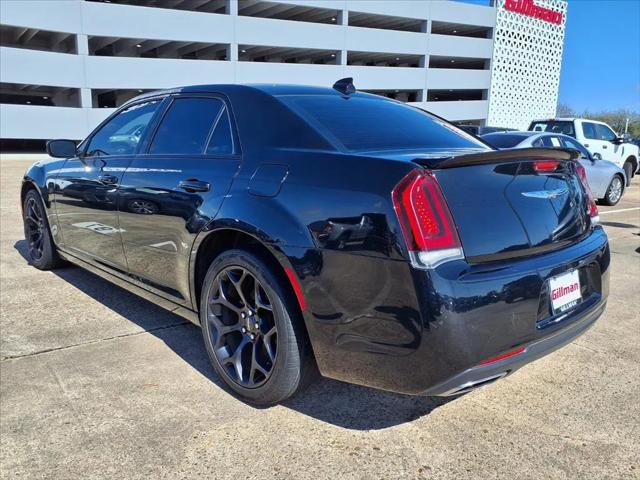 2019 Chrysler 300 Touring