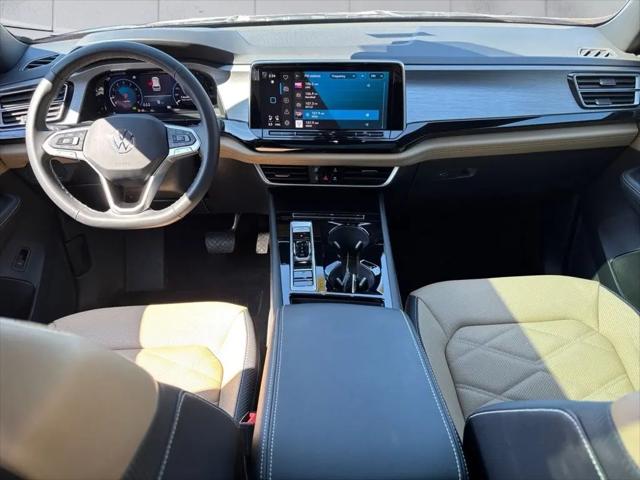 2026 Volkswagen Atlas Cross Sport SE with Technology