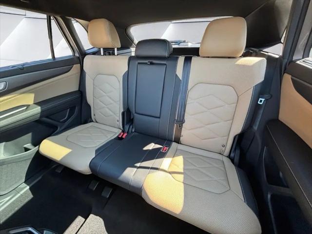 2026 Volkswagen Atlas Cross Sport SE with Technology