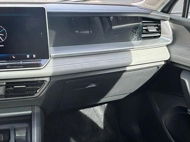 2025 Volkswagen Tiguan 2.0T SE