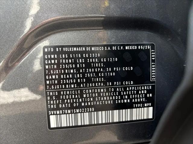 2025 Volkswagen Tiguan 2.0T SE