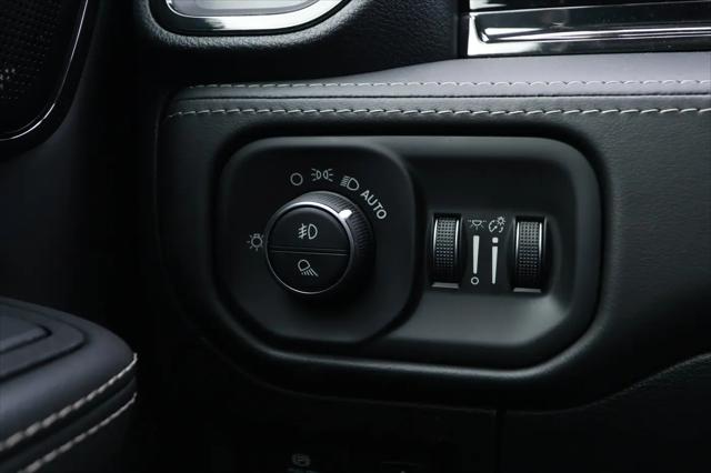 2026 Ram 1500 Limited Crew Cab 4x4 57 Box