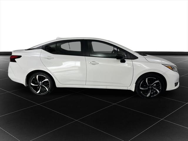 2025 Nissan Versa 1.6 SR