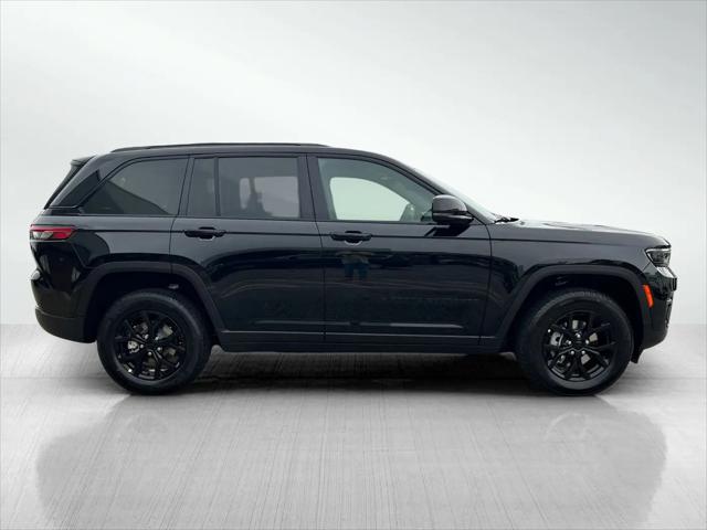 2025 Jeep Grand Cherokee Altitude X 4x4