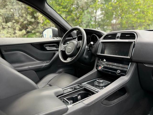 2019 Jaguar F-PACE 25t Premium