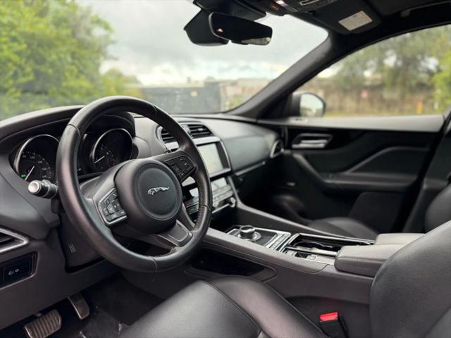 2019 Jaguar F-PACE 25t Premium
