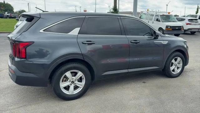 2022 Kia Sorento LX