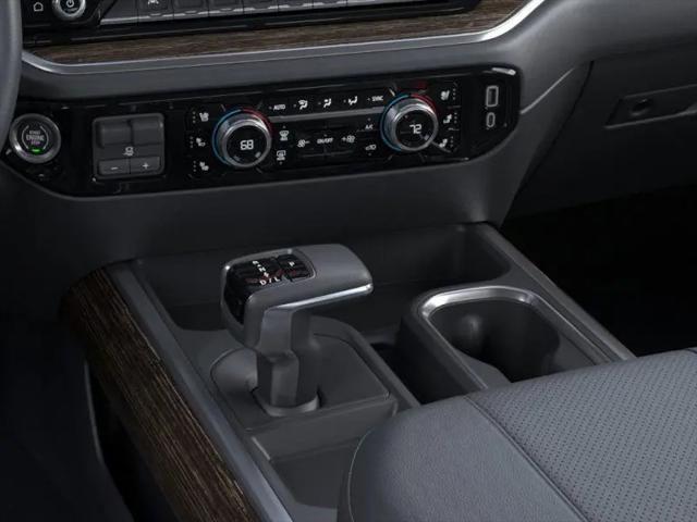 2026 GMC Sierra 1500 Crew Cab, Short Bed, SLT, RWD