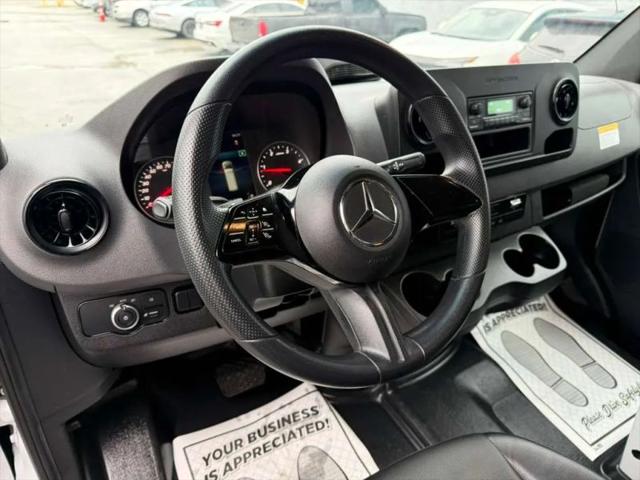 2025 Mercedes-Benz Sprinter 2500 Standard Roof 4-Cyl Diesel