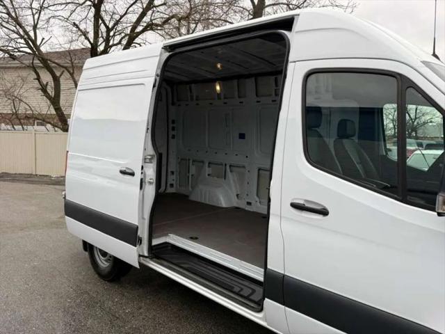 2025 Mercedes-Benz Sprinter 2500 Standard Roof 4-Cyl Diesel