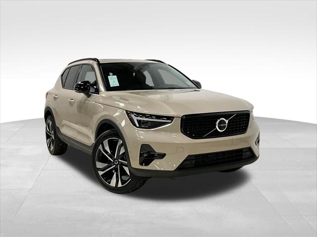 2026 Volvo XC40 Ultra, B5 AWD Gas (mild hybrid), Dark for sale in Des Moines, IA