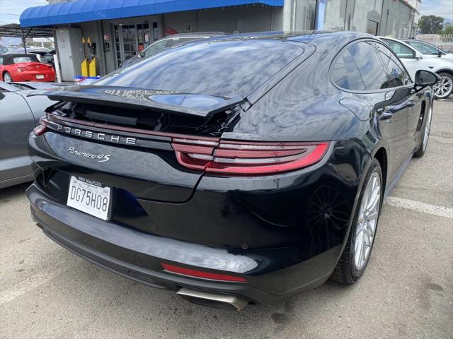 2018 Porsche Panamera 4