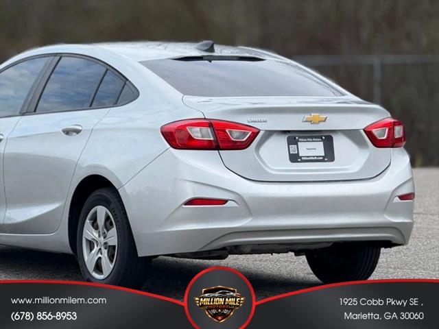 2018 Chevrolet Cruze LS Auto