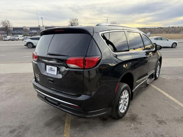 2020 Chrysler Pacifica Touring L