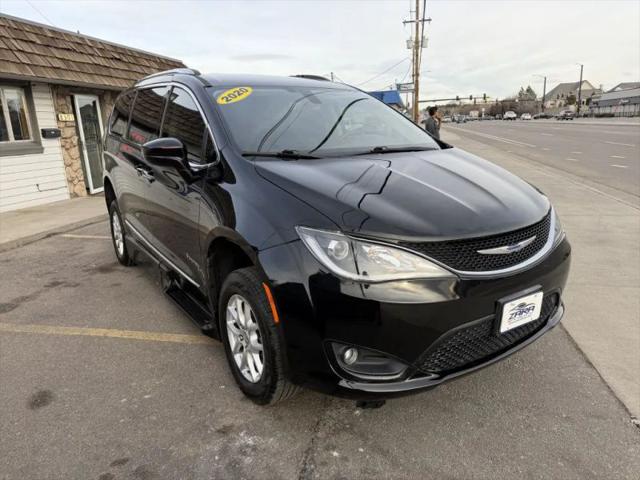 2020 Chrysler Pacifica Touring L