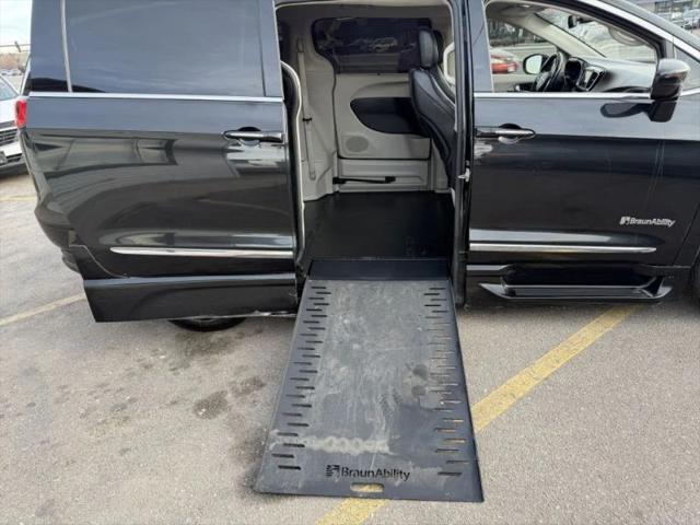 2020 Chrysler Pacifica Touring L