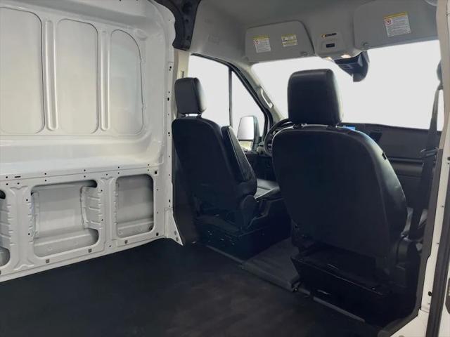 2025 Ford Transit Cargo Van Medium Roof w/LWB
