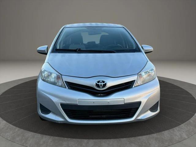 2013 Toyota Yaris LE