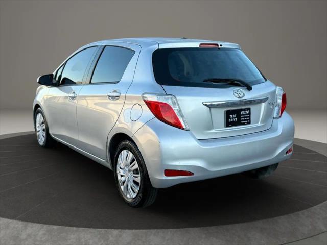 2013 Toyota Yaris LE