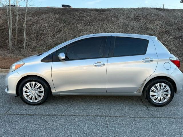 2013 Toyota Yaris LE