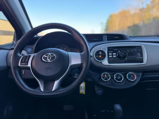 2013 Toyota Yaris LE