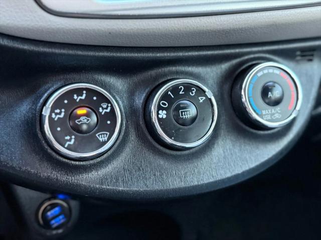 2013 Toyota Yaris LE