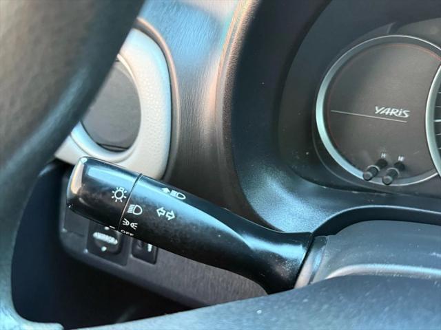 2013 Toyota Yaris LE