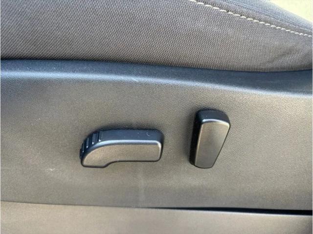2022 Nissan Frontier Crew Cab SV 4x2