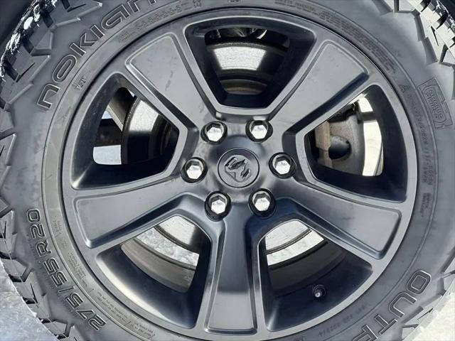 2020 Ram 1500 Big Horn Crew Cab 4x4 5'7" Box