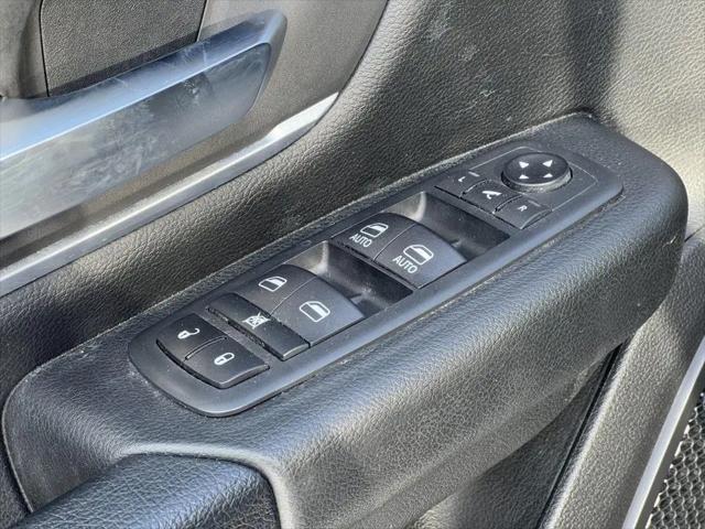 2020 Ram 1500 Big Horn Crew Cab 4x4 5'7" Box