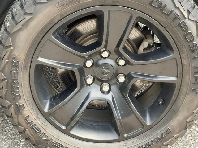 2020 Ram 1500 Big Horn Crew Cab 4x4 5'7" Box