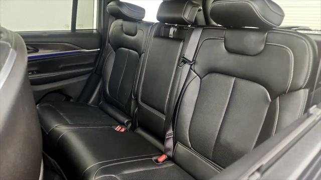 2022 Jeep Grand Cherokee Overland 4x4