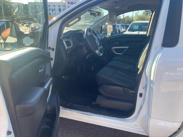 2017 Nissan Titan XD SV